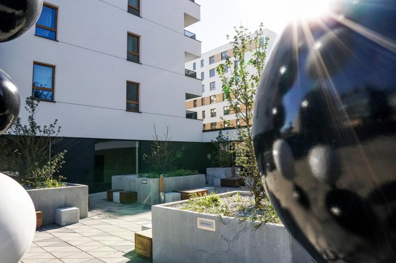 Vizzit Us Premium Apartments Warschau Exterior foto