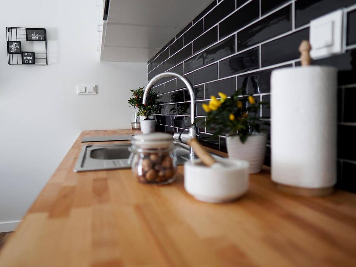Vizzit Us Premium Apartments Warschau Exterior foto