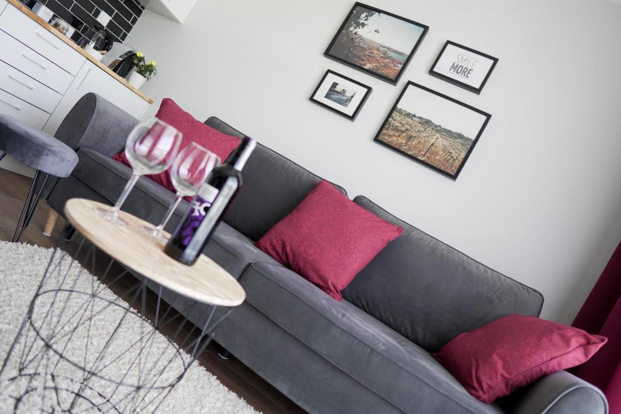 Vizzit Us Premium Apartments Warschau Exterior foto